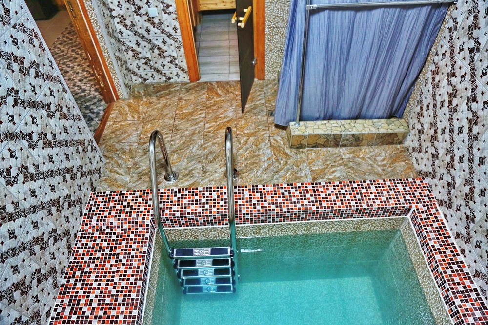 Семейная баня с купелью