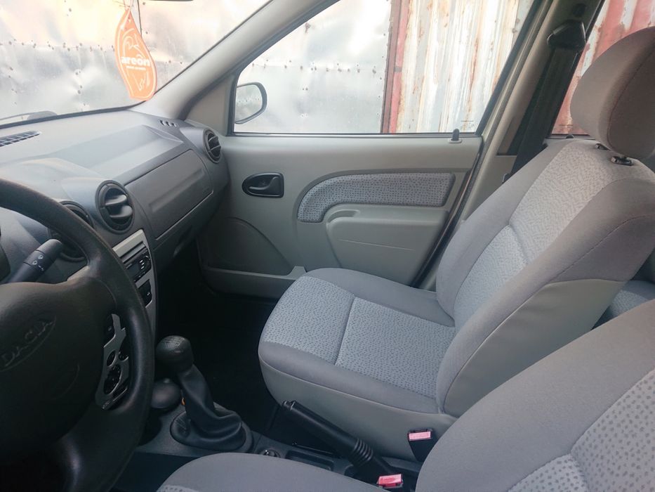 15 е. Автомобил под наем - Газ dachia logan Климатик