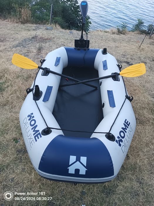 Barcă gonflabila cu motor electric
