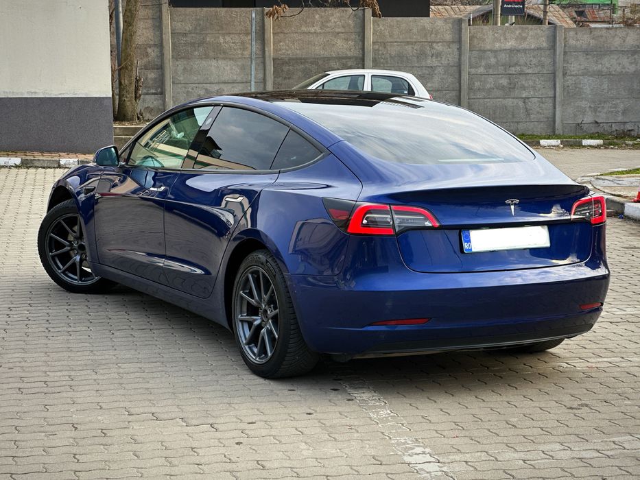 Parc Auto/Tesla Model 3/2019