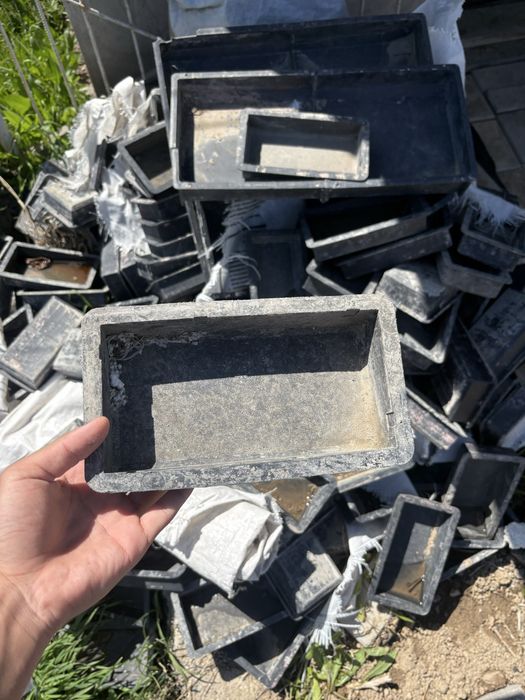 Пластмасы для приготовления брусчаток