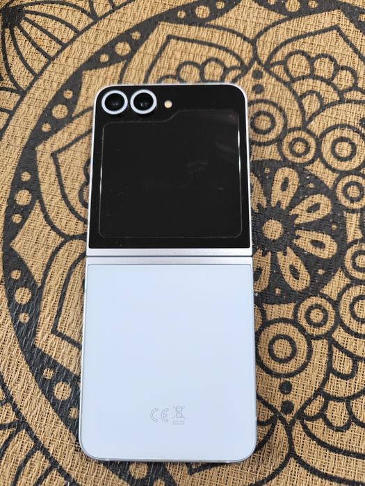 Samsung Galaxy Z Flip6 гаранционен