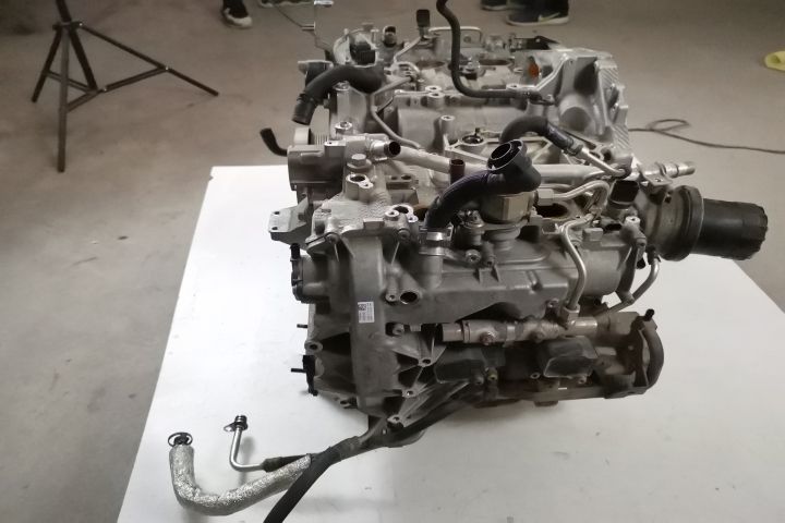 Пълен двигател КОД DNY 2.0 БЕНЗИН ТУРБО Порше / Porsche 718 Boxster 98