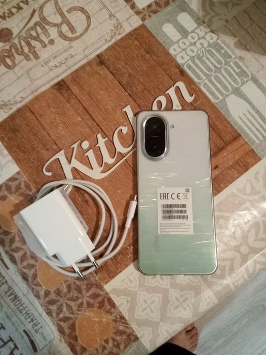Продам телефон REDMI A5  нови или амен на айфон 11
