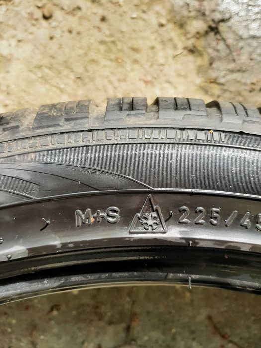 Anvelope Continental 225 45 R19 50 lei/buc.
