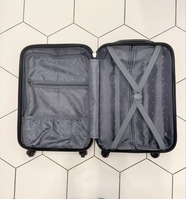 Чемодан Carpisa ручная кладь