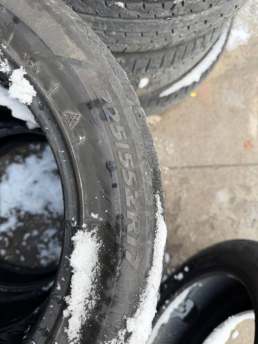 Автошины 225/55ZR17