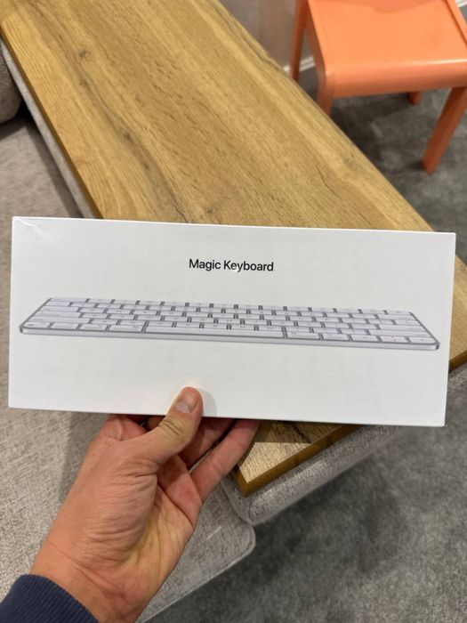 Apple Magic Keyboard with Touch ID. Есть доставка