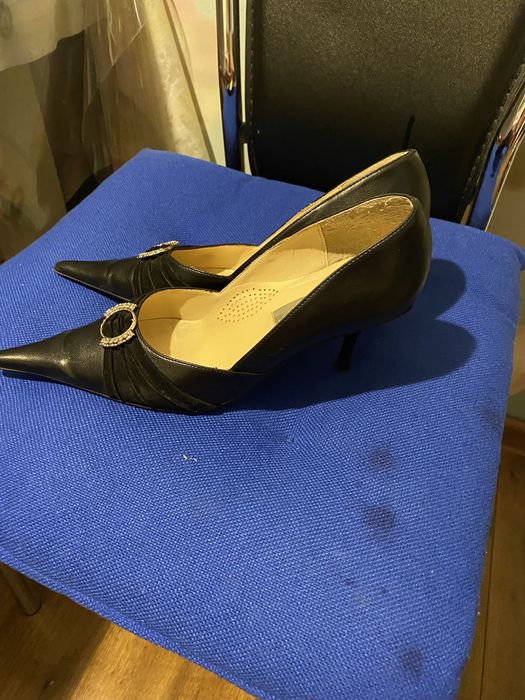 Туфли разные черные, белые