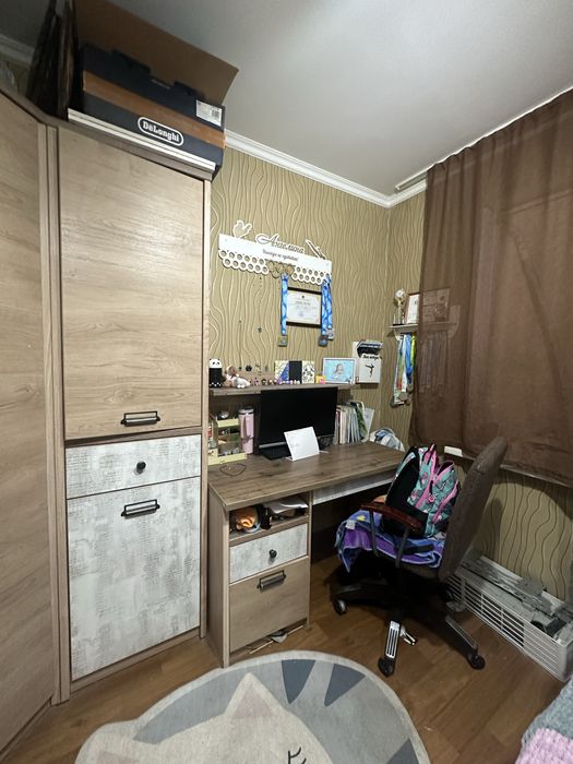 Продам спальный гарнитур