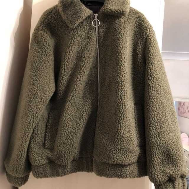 Зелено каракулено бомбър яке Primark, размер S-M