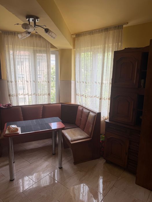 Chirie ap cu 4 camere