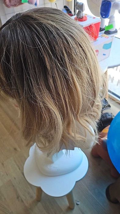 Перука Shining Yourself  LC278-1омбре руса леко вълниста с бретон