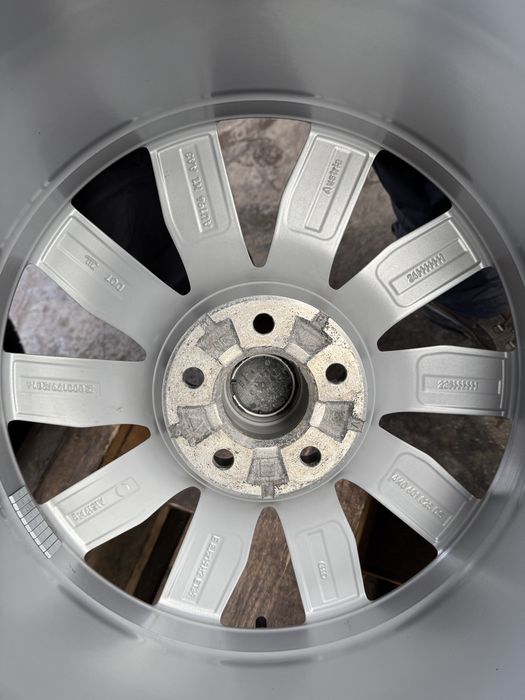 Jante originale Audi A6 cu anvelope iarna Continental 245/45 R19