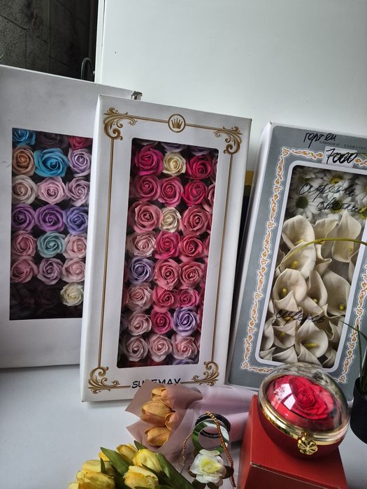 Розы искусственные "мыльные ".