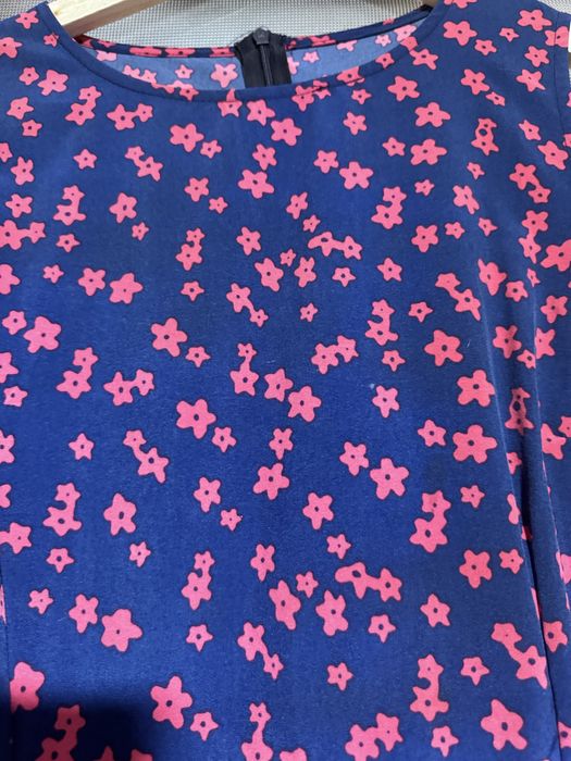 Rochie cu croiala in clos, marime 38-40