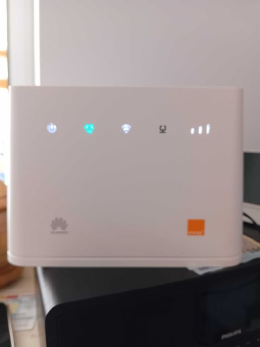 Router modem 4G LTE Huawei liber de retea