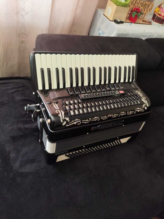 Yamaha Genos si Acordeon Midi/Acustic
