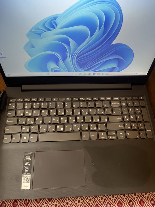 Ноутбуукк,Леново.