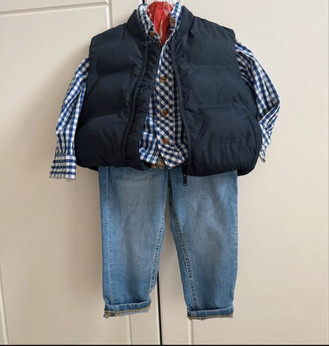 Set realizat din vesta si pantalon reserved , marimea 92/98., noi .