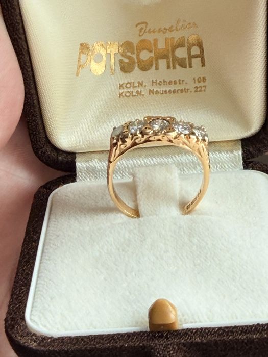 Inel din aur de 18k cu diamante naturale