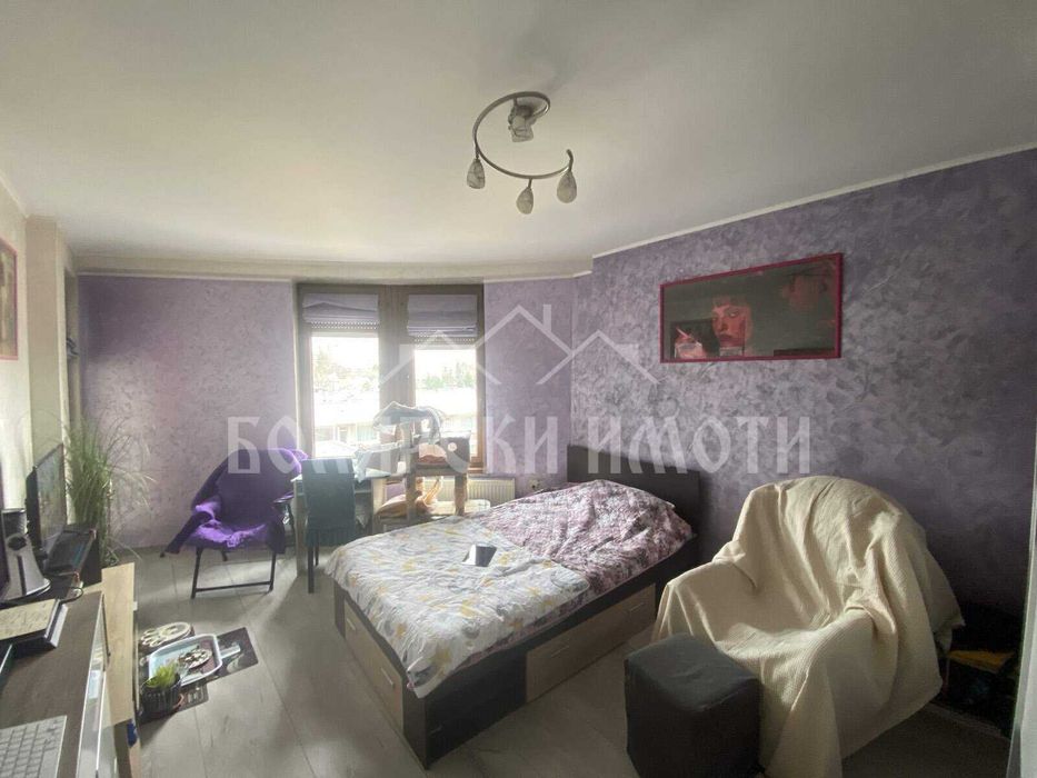 Продава се Тристаен апартамент в Велико Търново, Център - 82 кв.м за 1045 €/кв.м - Снимка #5