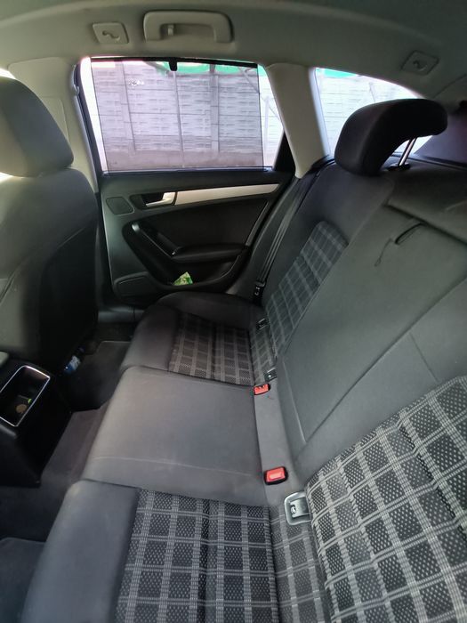 Vând Audi A4 B8 Avant diesel