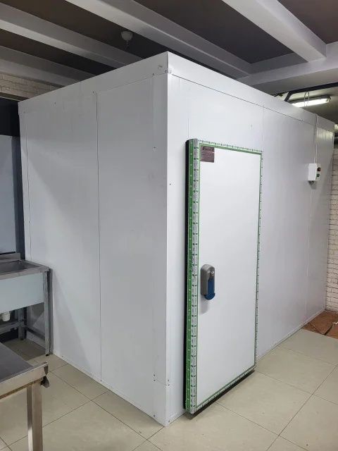 Двери для холодильных камер