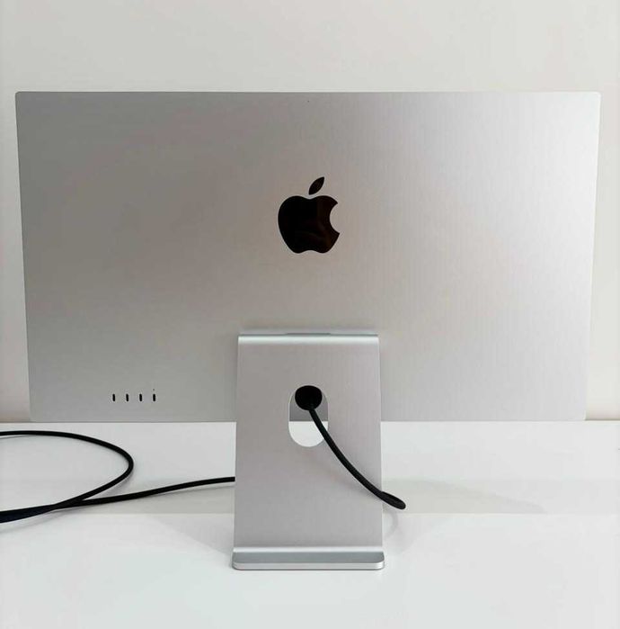 Монитор Apple Studio Display