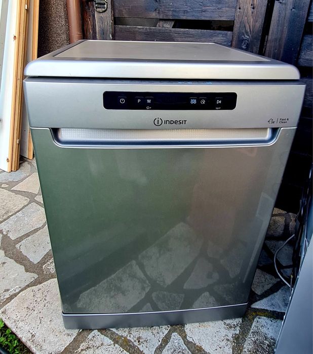 Vand masina de spalat vase Indesit DFO3T133AFX, 14 seturi