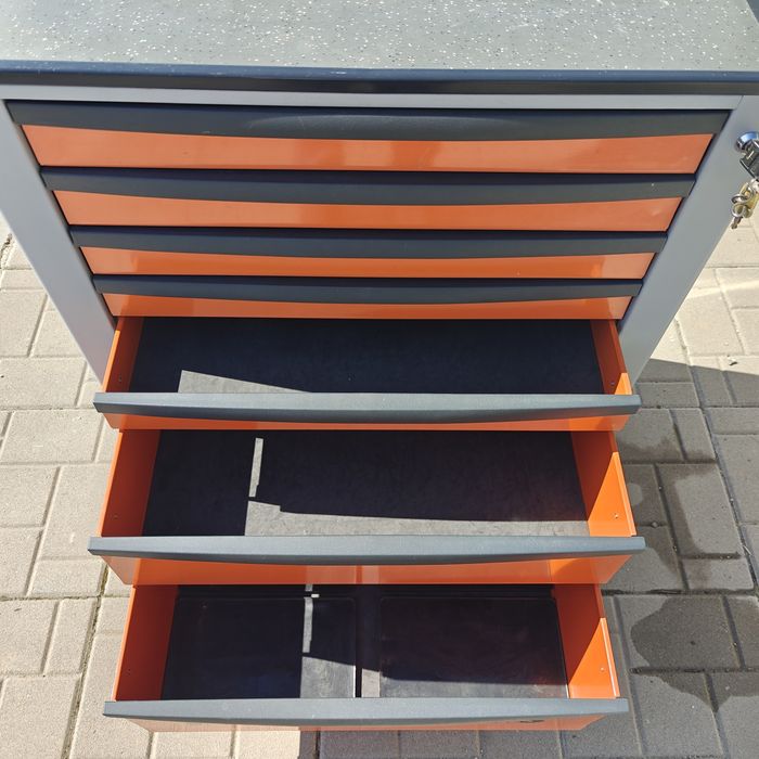 BETA количка с инструменти