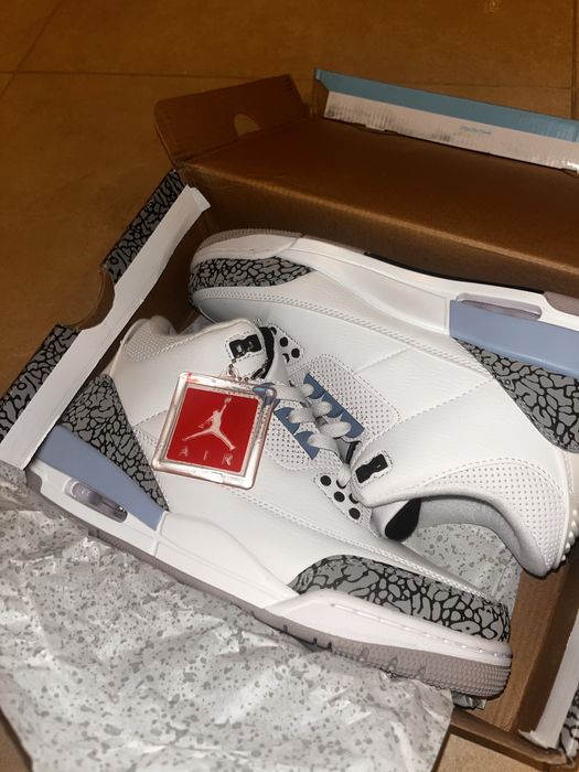 jordan 3 UNC.
