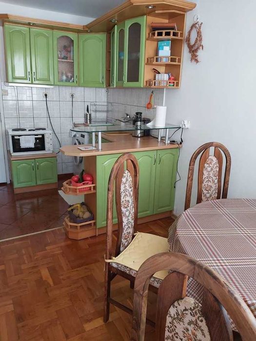 Дава се под наем Двустаен апартамент в Бургас, Лазур - 40 кв.м за 204 € - Снимка #1