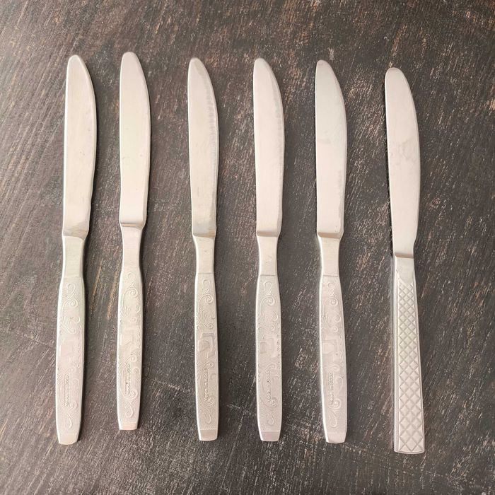 Български прибори за хранене - вилици, лъжици , ножове.