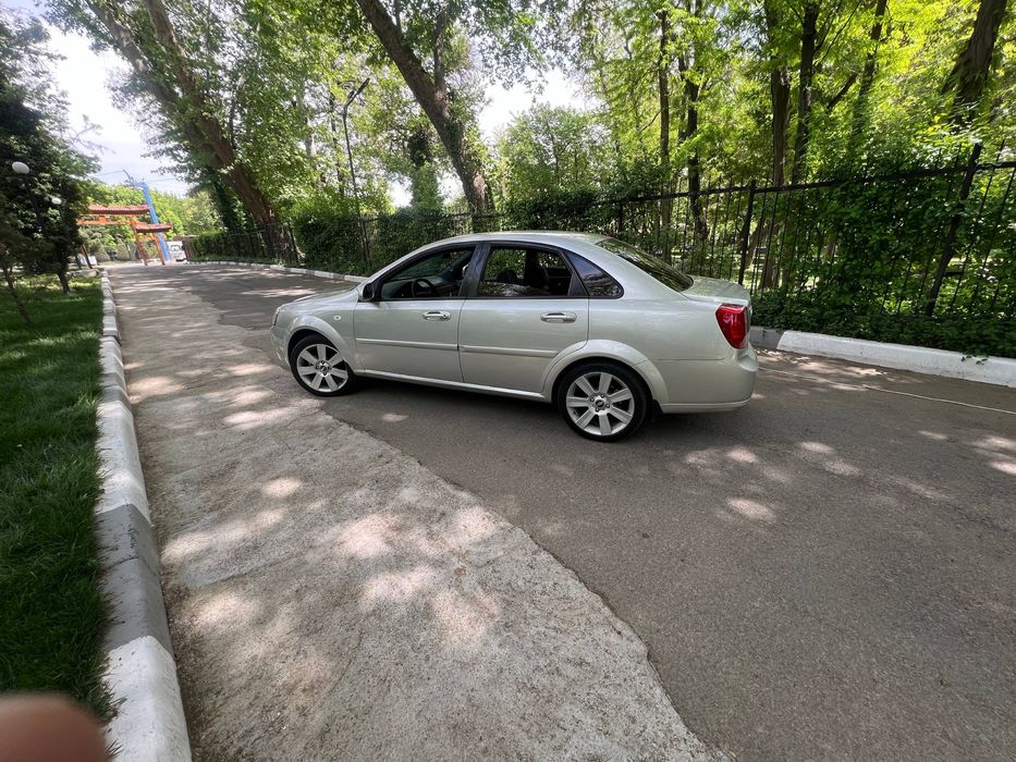 Chevrolet lacetti 2009