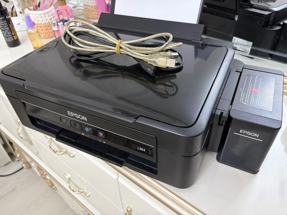 Epson L 364 Rangli 3/1 Printer Skan Kserx Yaxshi ishlidi