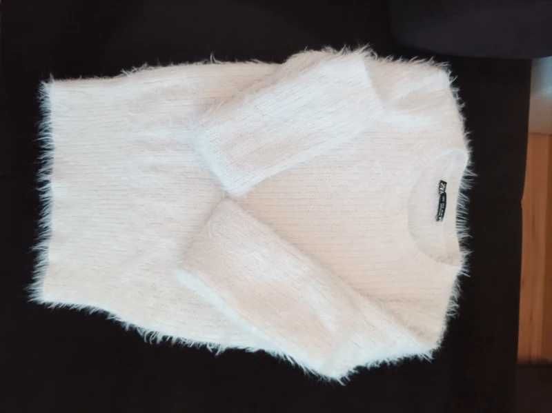 Pulover alb blanita pufos Zara