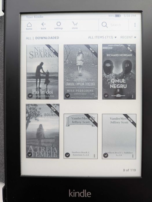 Ebook Reader Kindle Paperwhite, stare excelentă, cu 700 de cărți best seller și dicționare