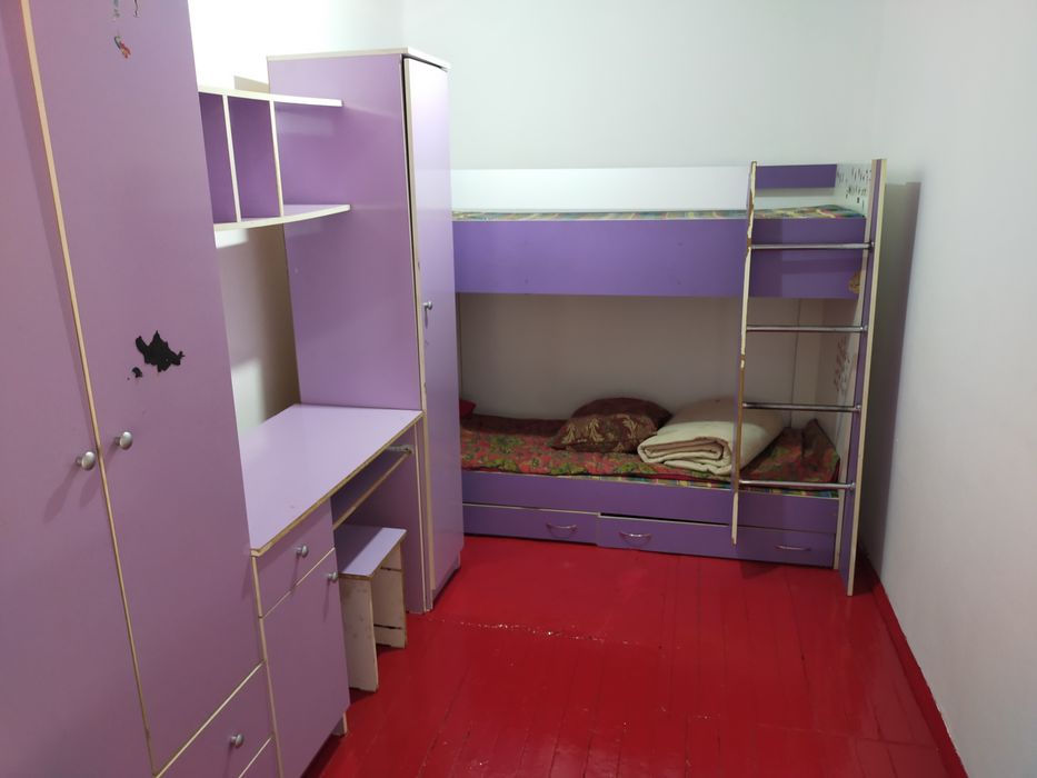 Продается дом в хорошем районе .