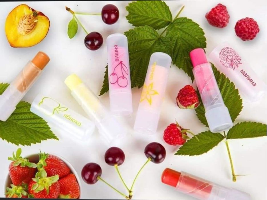 Плодов балсам за устни 3.5гр ,различни вкусове