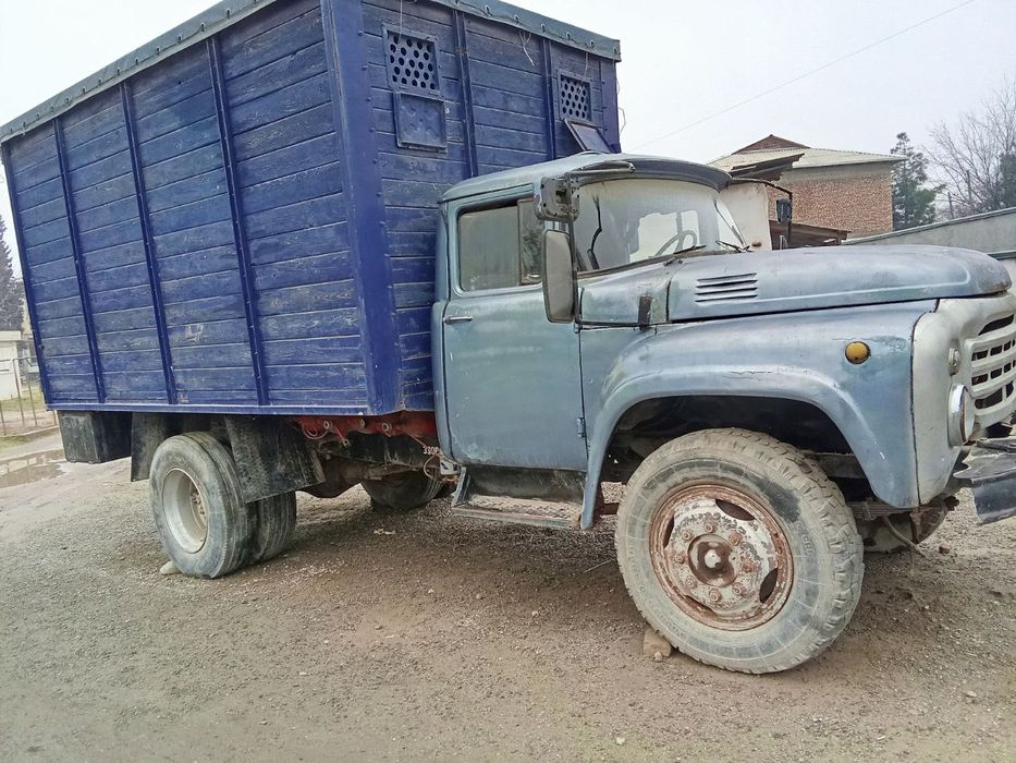 Zil Ural mator barter bor yengil moshinga