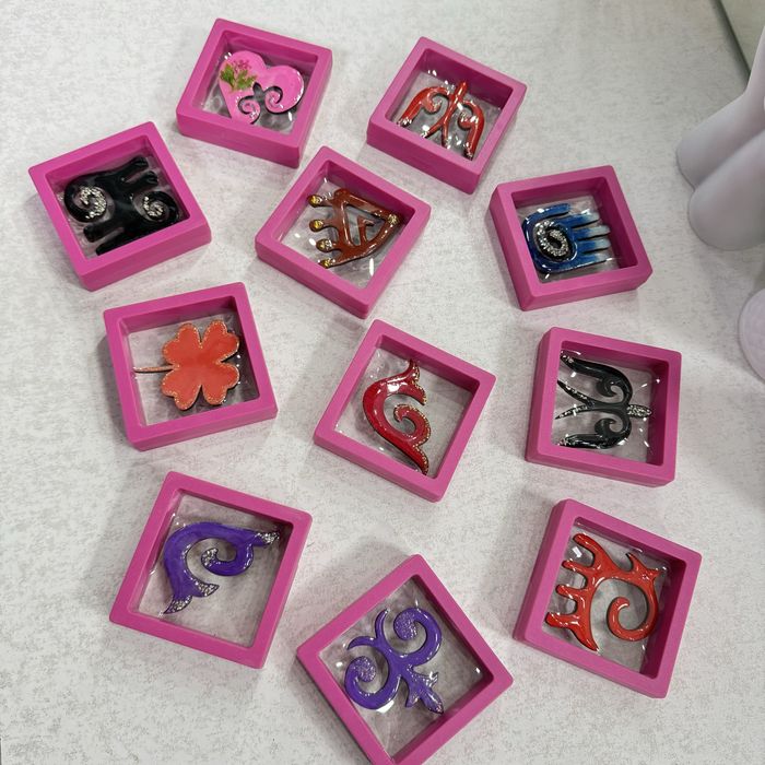 Этно Брошкалар мен Браслеттер