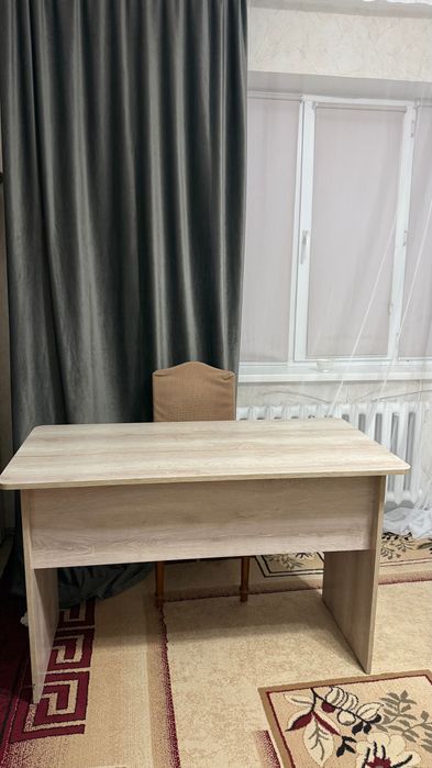 Стол обеденный метр сорок