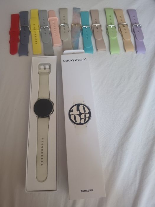 Продавам часовник  Samsung wach 6