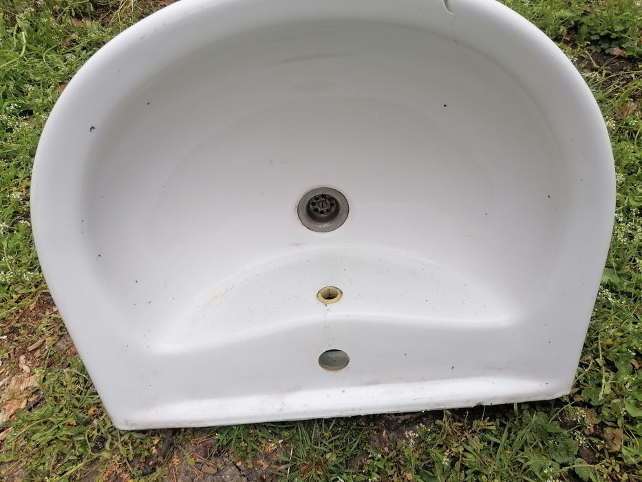 Порцеланова мивка 50х45 см. Цена в Евро