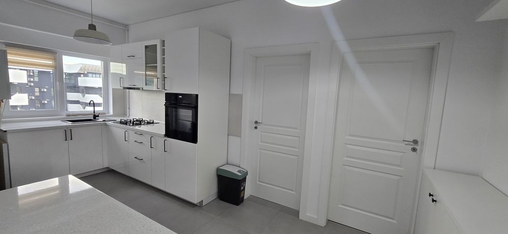 Pers Fizică 3camere+parcare 67mp