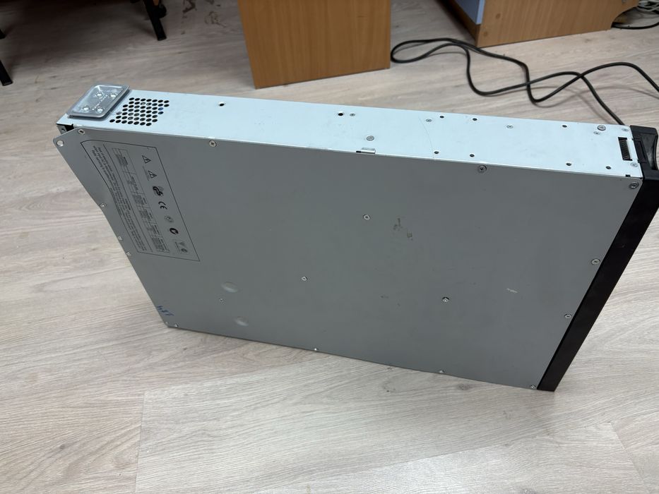 APC smart ups 3000 ИБП