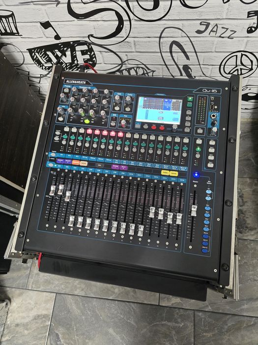 Mixer digital  Allen & Heath QU-16