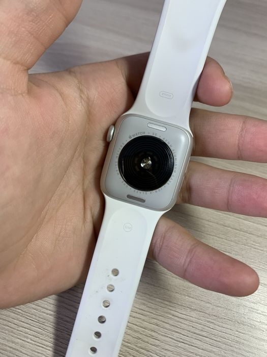 Apple Watch SE 2 (40mm)