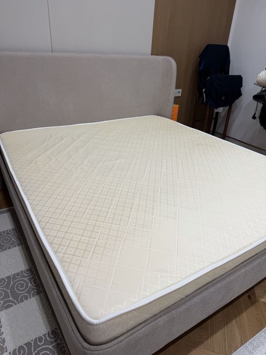 Продается Матрац 180-200